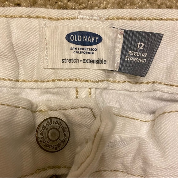 Girl’s White Old Navy Bermuda Jean Shorts - Picture 3 of 3